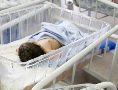 Washington Post: «Δραματική η μείωση του πληθυσμού στην Ελλάδα - Ο χαμηλότερος δείκτης γεννήσεων στην Ευρώπη»